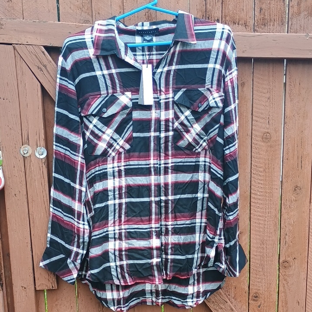 Sanctuary Black and Red Plaid Button Down Shirt 100% Rayon Women's Size XL NWT